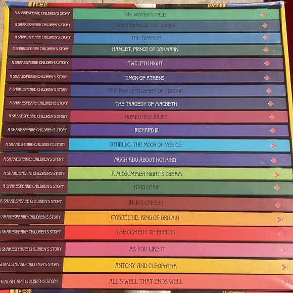 Book lovers!!! 20 Shakespeare children’s stories box set!!! - Picture 2 of 4